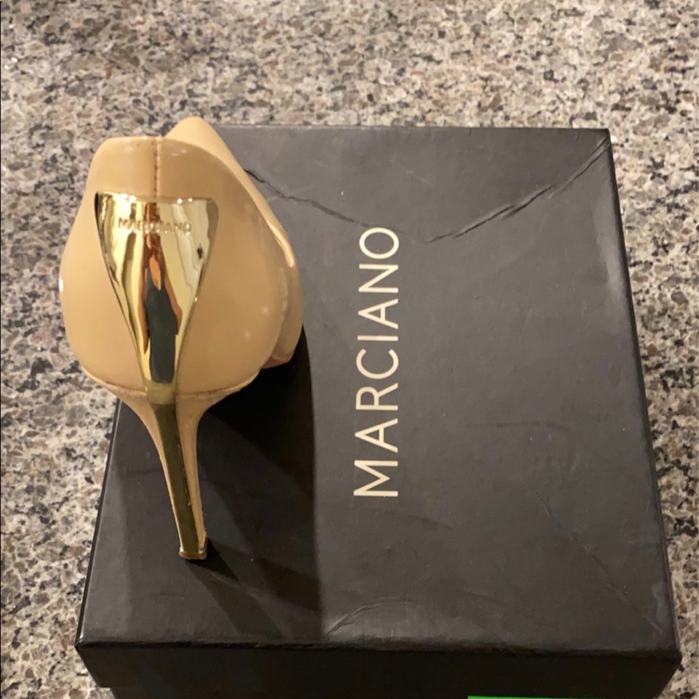 Marciano Pointed Pump